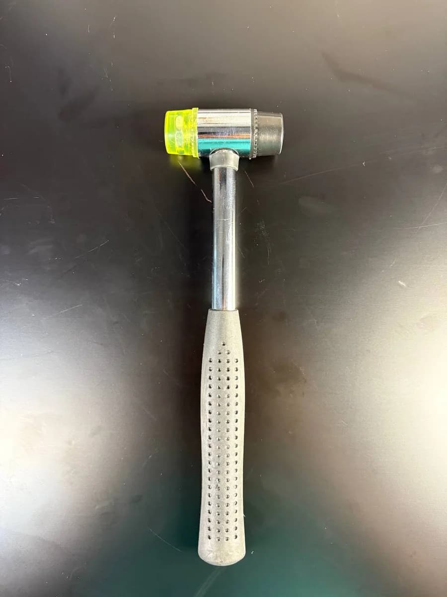 Kısa Plastik Çekiç 3