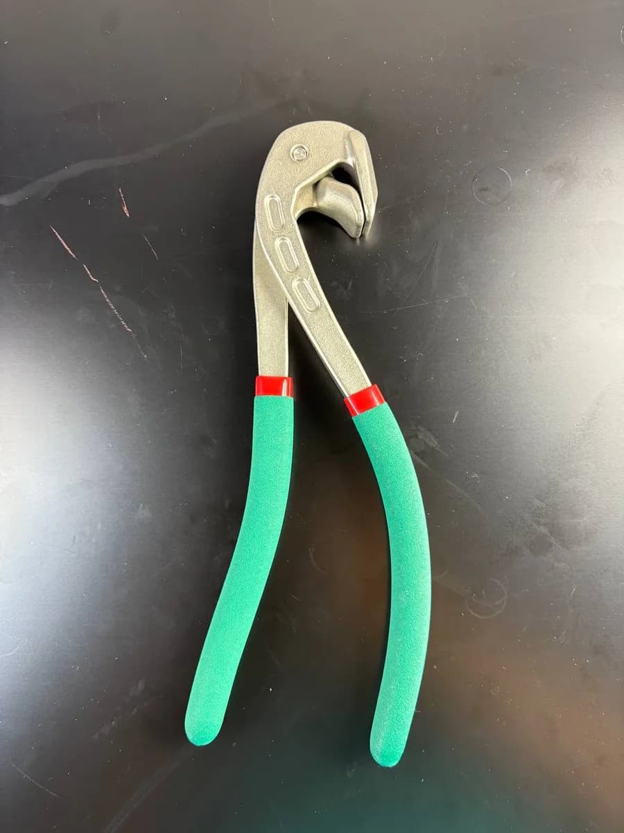 Çamurluk Düzeltme Pensesi