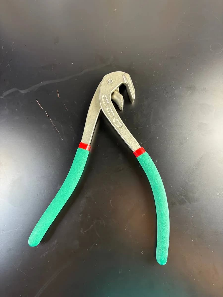 Çamurluk Düzeltme Pensesi 2