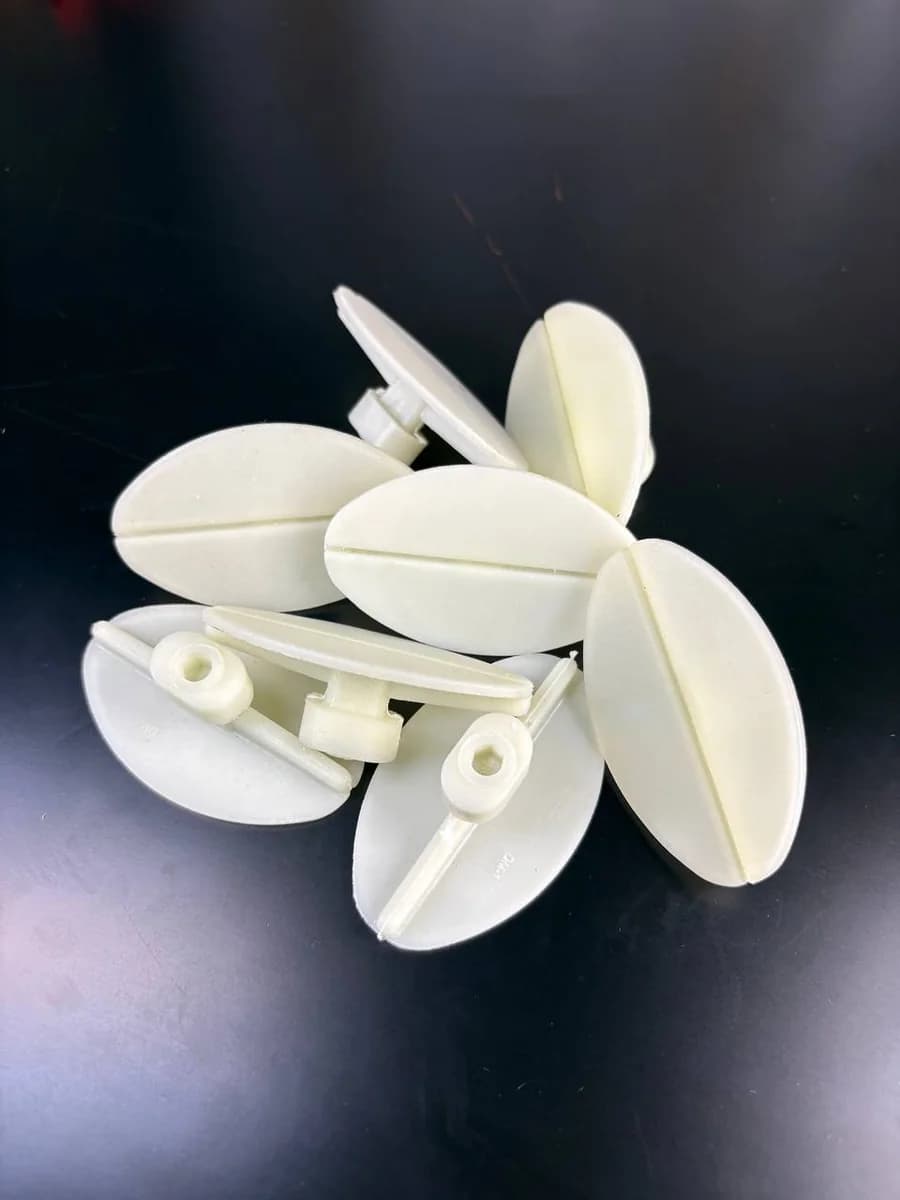 Öpücük | Büyük Oval