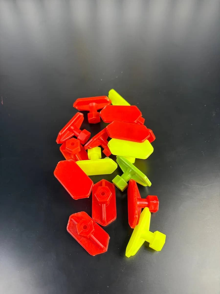 Öpücük | Kenarlı Kırmızı