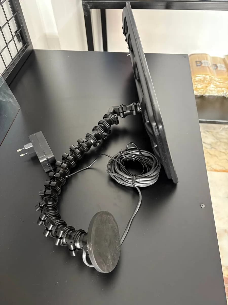 Mobil Lamba | Elektrikli Mıknatıslı 6 Ledli 4